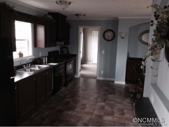 166 Albert Drive - Photo 2
