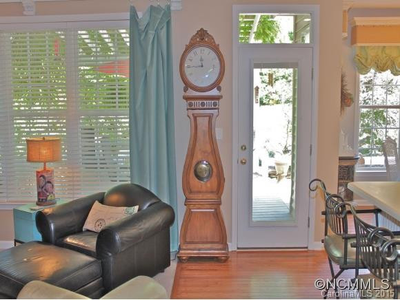 211 RIVER BIRCH DRIVE - Photo 9