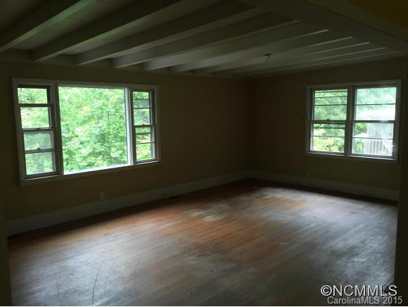 1235 Pine Spring Dr - Photo 2