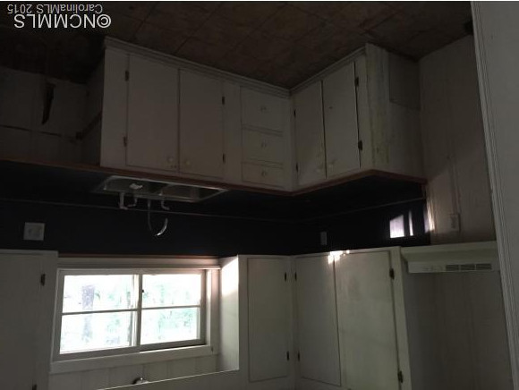 1235 Pine Spring Dr - Photo 3
