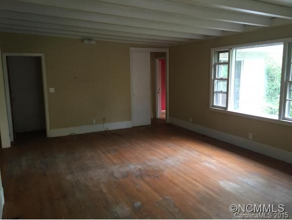 1235 Pine Spring Dr - Photo 4