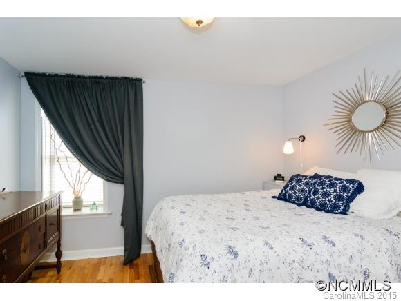430 Riverview Drive - Photo 18