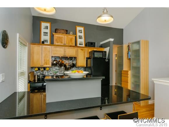 430 Riverview Drive - Photo 8