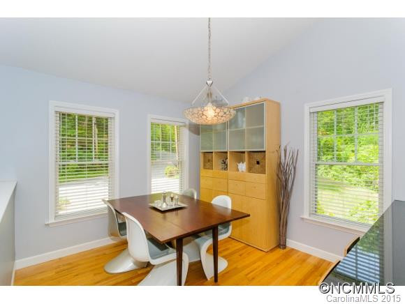 430 Riverview Drive - Photo 10