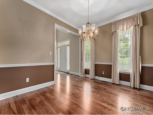 513 WINDSOR FOREST COURT - Photo 12