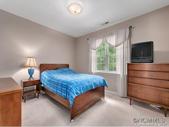 513 WINDSOR FOREST COURT - Photo 17