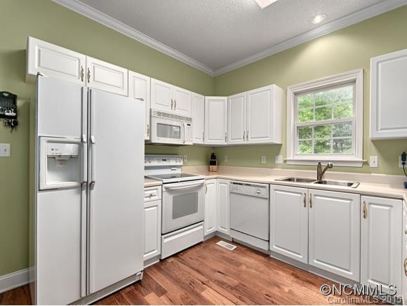 513 WINDSOR FOREST COURT - Photo 10