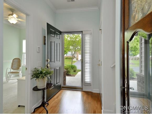 120 VICTORIA PARK DRIVE - Photo 2