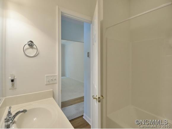 120 VICTORIA PARK DRIVE - Photo 11
