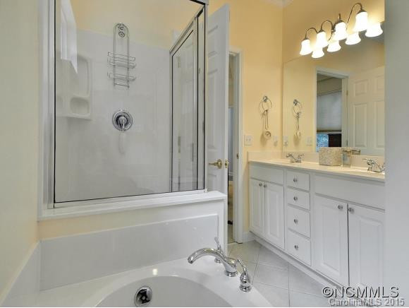 120 VICTORIA PARK DRIVE - Photo 13