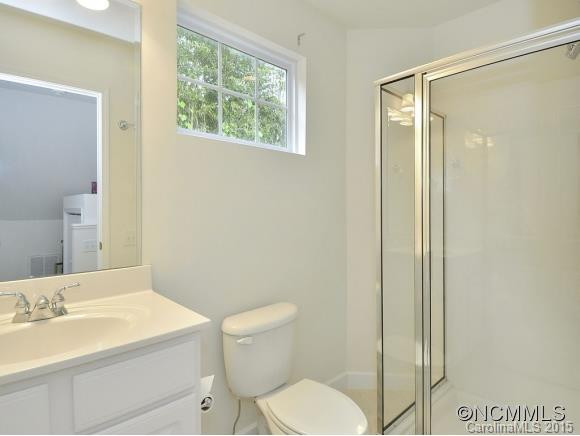 120 VICTORIA PARK DRIVE - Photo 15