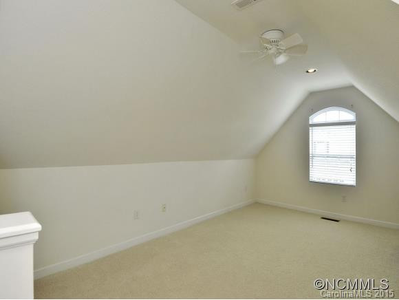 120 VICTORIA PARK DRIVE - Photo 16