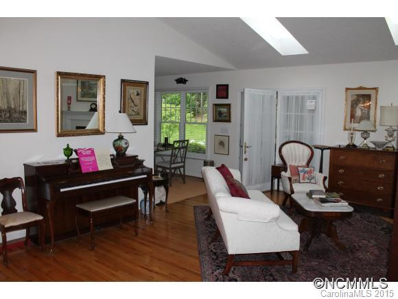 1705 Hummingbird Lane - Photo 3