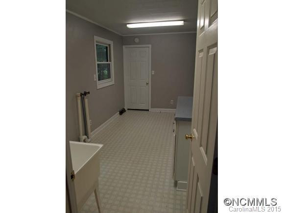 518 Rose Hill Road - Photo 9
