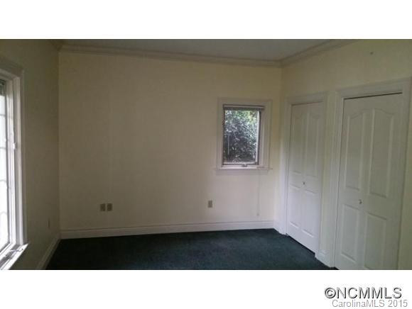 15 Tiverton Lane - Photo 11