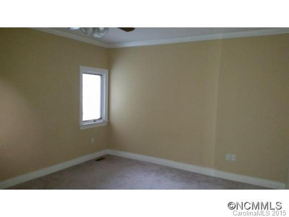 15 Tiverton Lane - Photo 9