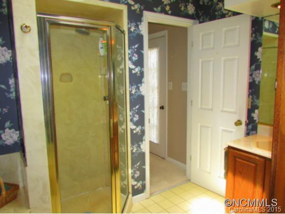 83 Skyview Terrace - Photo 12