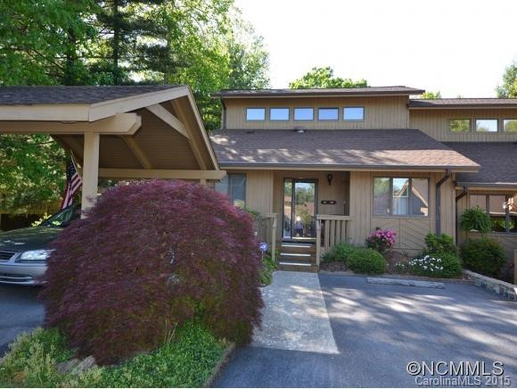 405 RED OAK DRIVE
