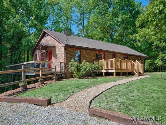 402 Rockwood Drive - Photo 2