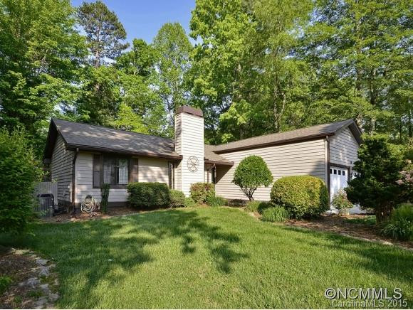 30 GOLDEN OAKS LANE - Photo 2