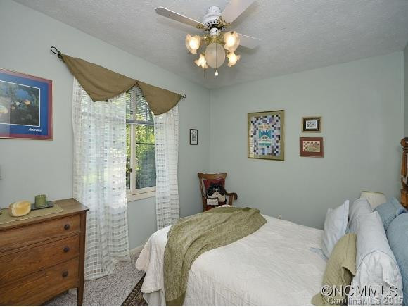 30 GOLDEN OAKS LANE - Photo 11