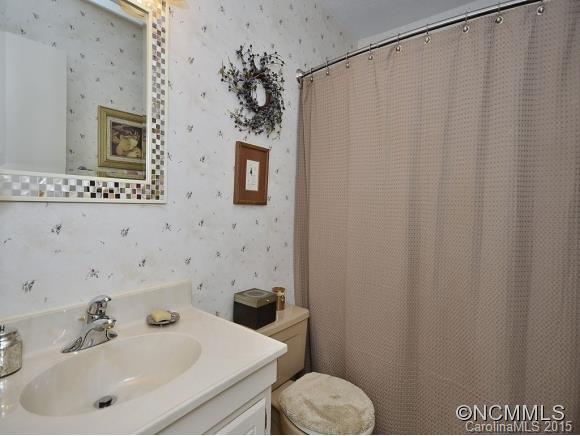 30 GOLDEN OAKS LANE - Photo 12