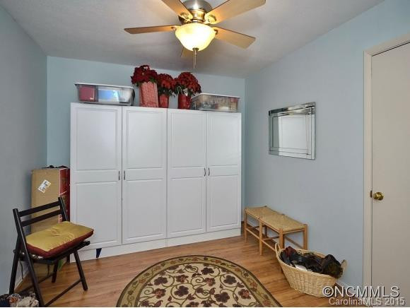30 GOLDEN OAKS LANE - Photo 17