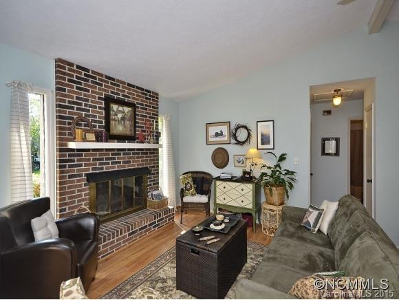 30 GOLDEN OAKS LANE - Photo 3