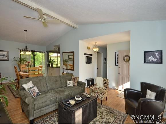 30 GOLDEN OAKS LANE - Photo 4