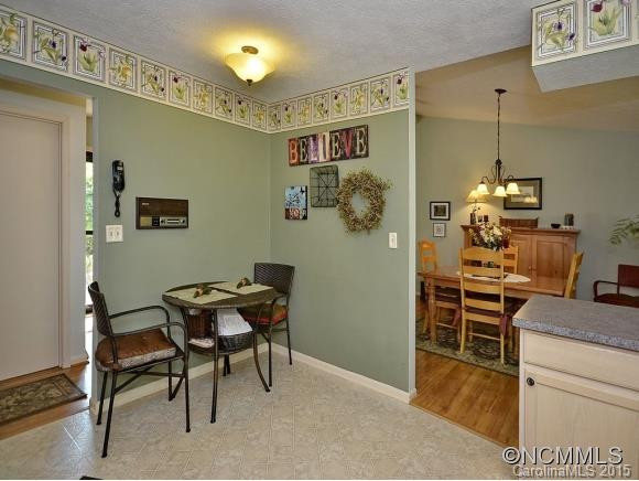 30 GOLDEN OAKS LANE - Photo 7