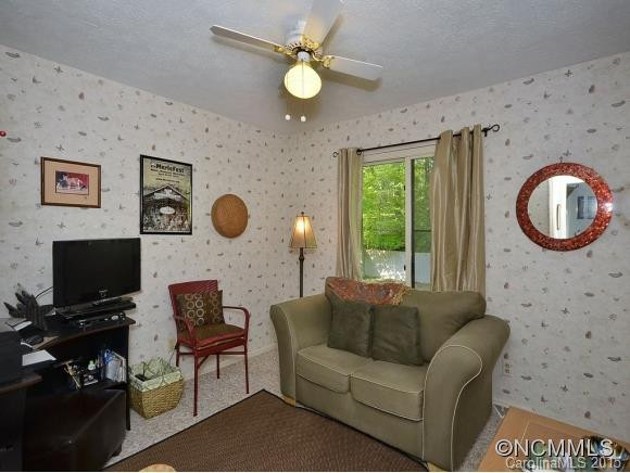 30 GOLDEN OAKS LANE - Photo 10