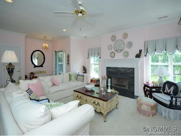 623 CARRIAGE COMMONS DRIVE - Photo 3