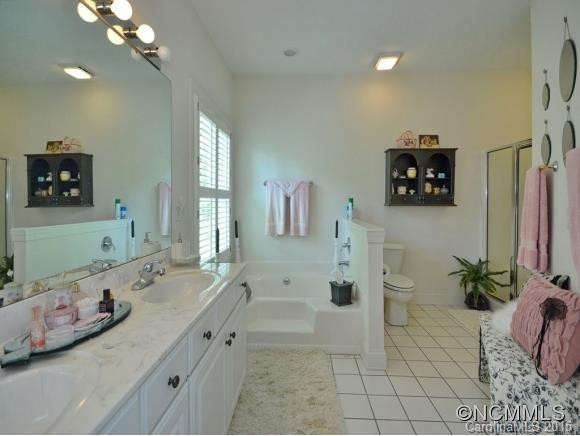 623 CARRIAGE COMMONS DRIVE - Photo 8