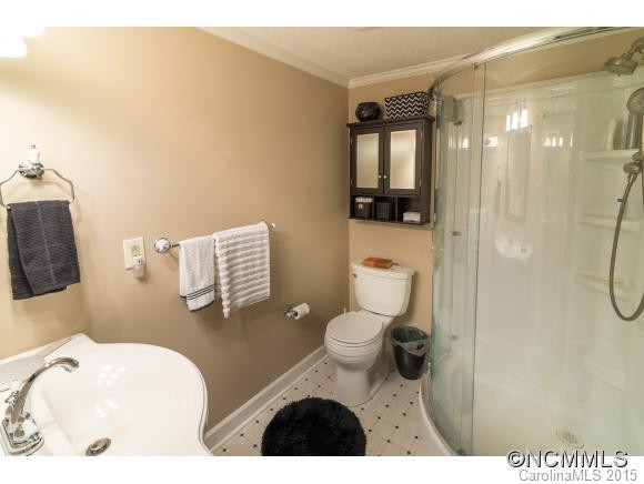 8 Brierley Hill - Photo 14