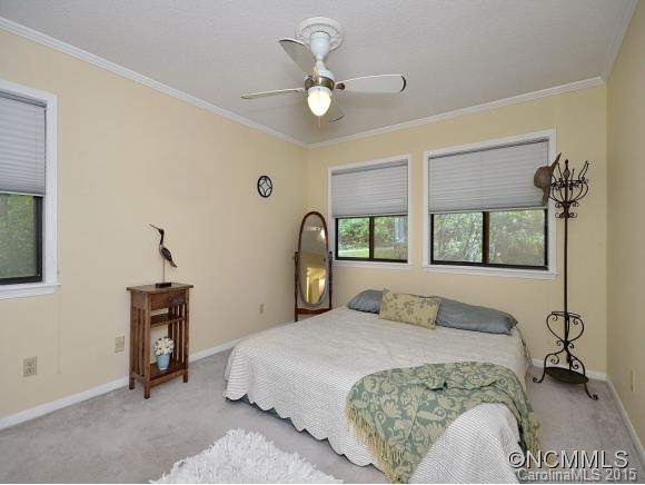 27 LAKE DRIVE - Photo 11
