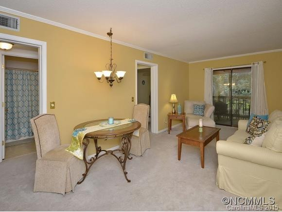 27 LAKE DRIVE - Photo 3