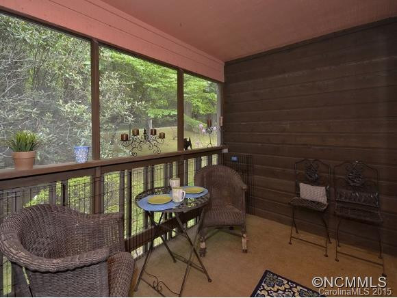 27 LAKE DRIVE - Photo 6