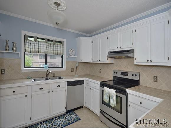 27 LAKE DRIVE - Photo 7
