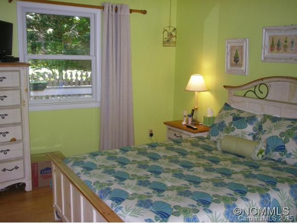 210 HEMLOCK LOOP - Photo 11
