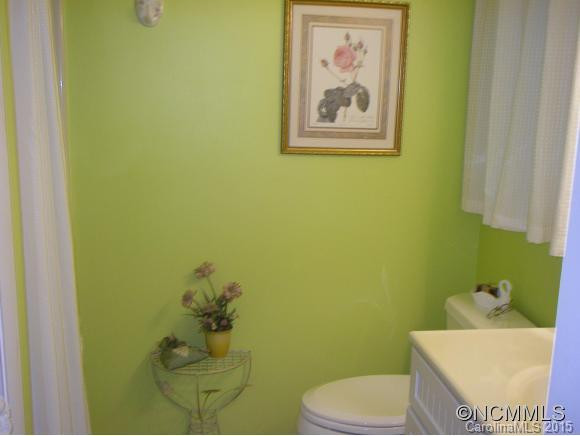 210 HEMLOCK LOOP - Photo 12