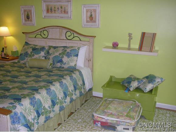 210 HEMLOCK LOOP - Photo 13