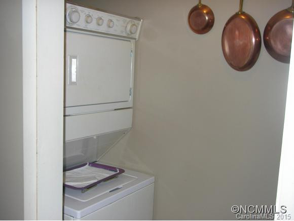 210 HEMLOCK LOOP - Photo 16