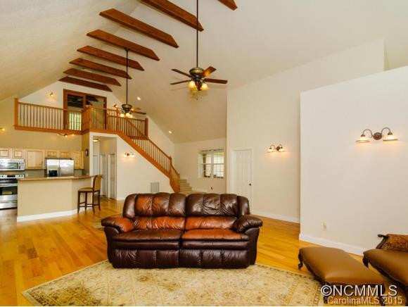 264 N Crab Meadow Drive - Photo 4