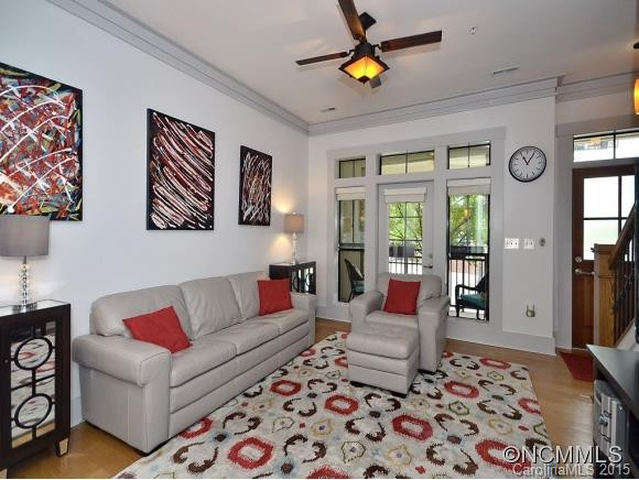 69 STAMFORD STREET - Photo 2