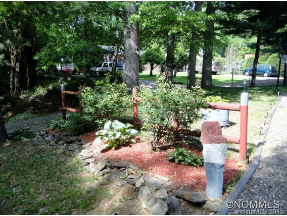 17 Forest Drive - Photo 4