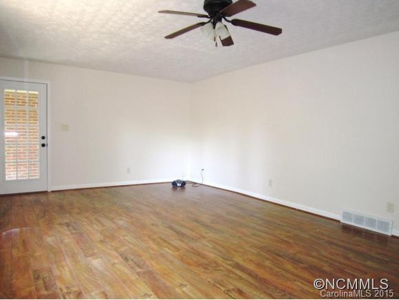 54 Beaverdam Heights - Photo 4