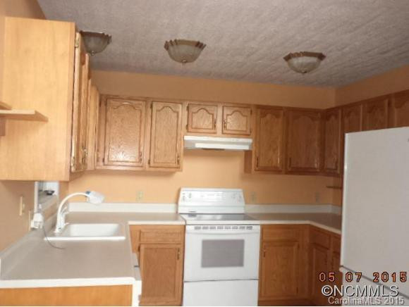 114 Blossom Drive - Photo 8