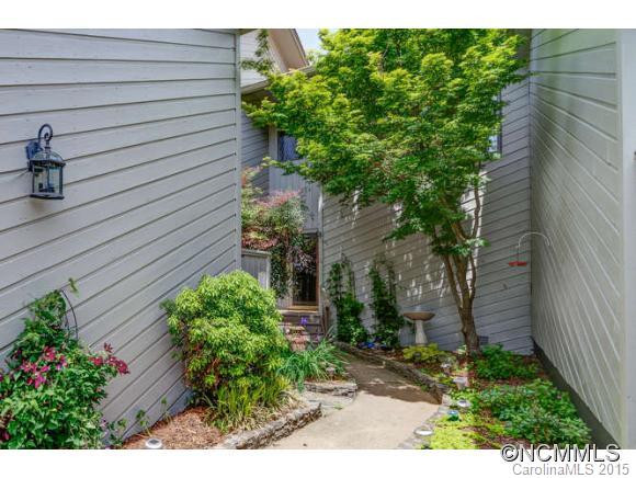 103 Clubwood Court