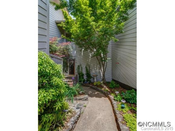 103 Clubwood Court - Photo 2