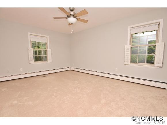 5 Forest Lane - Photo 9